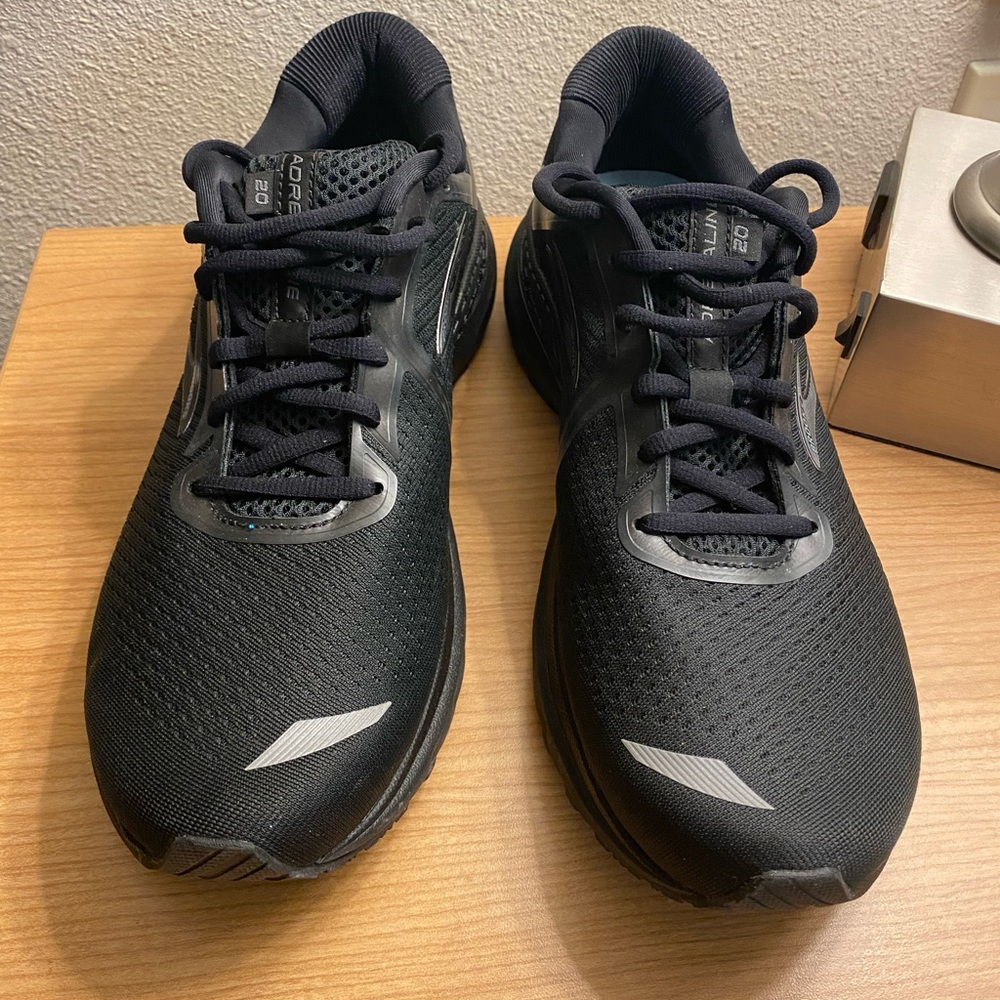 👟PRICE DROP❤️Women’s BROOKS Running Shoes❤️👟 - Picture 3 of 9